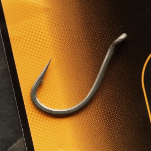 Fox Edges Armapoint Stiff Rig Straight - Barbed - Image 4